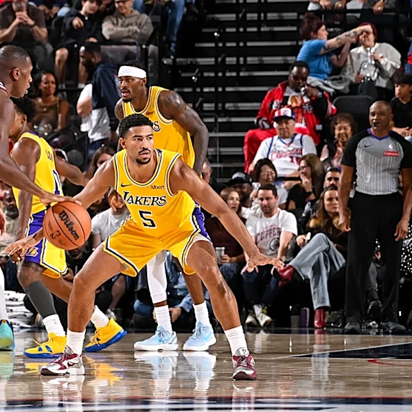 Defense, depth leads Lakers to blowout win over Clippers
