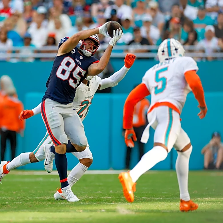 Patriots vs. Dolphins: Who has the edge in Week 8?