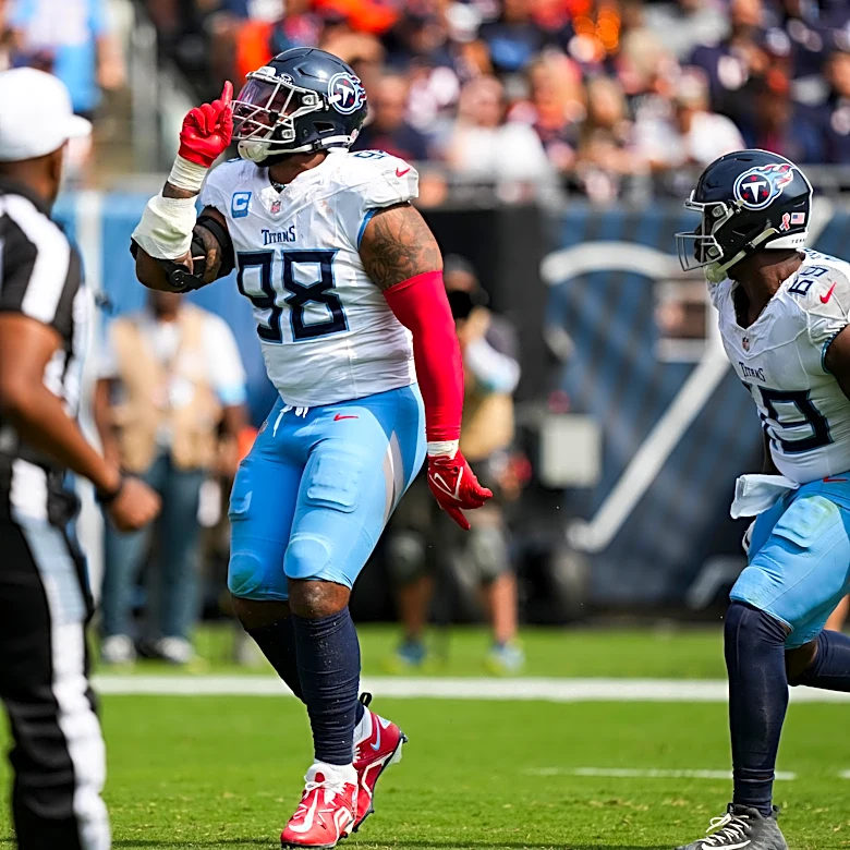 Ryan Poles shows Bears fans he means business with Jeffery Simmons trade