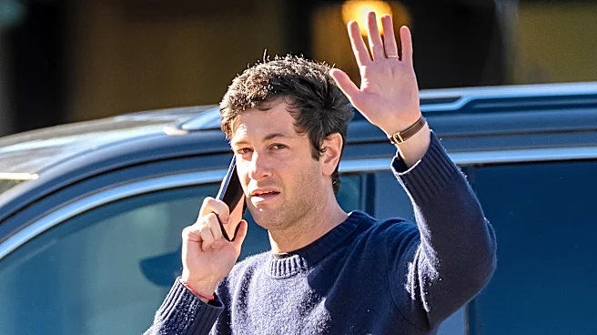 No, Josh Kushner is not struggling to find money to buy the Lakers