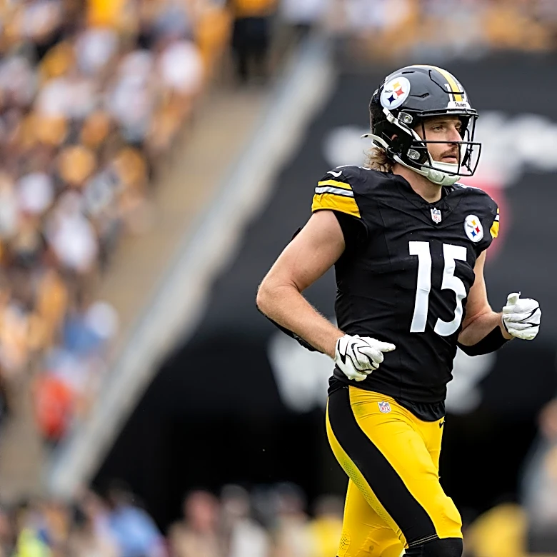 Ben Skowronek questionable, two Steelers CBs OUT for Browns matchup