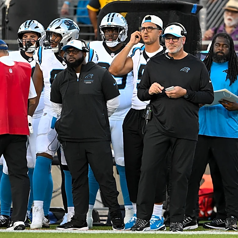 Former Seahawks assistant takes over Panthers defense after Ejiro Evero firing