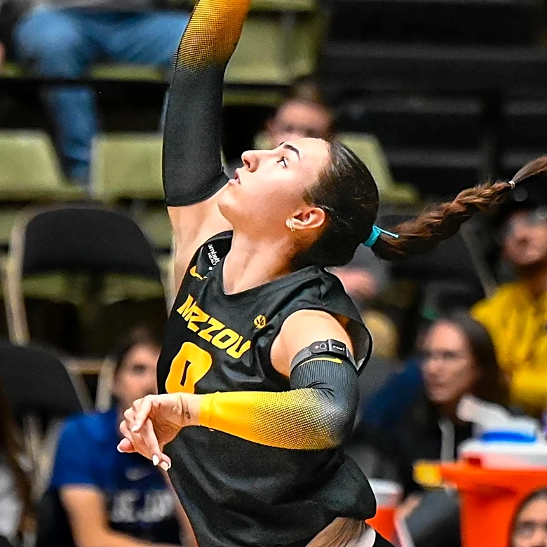 Kentucky ends Missouri’s five-match winning streak with sweep