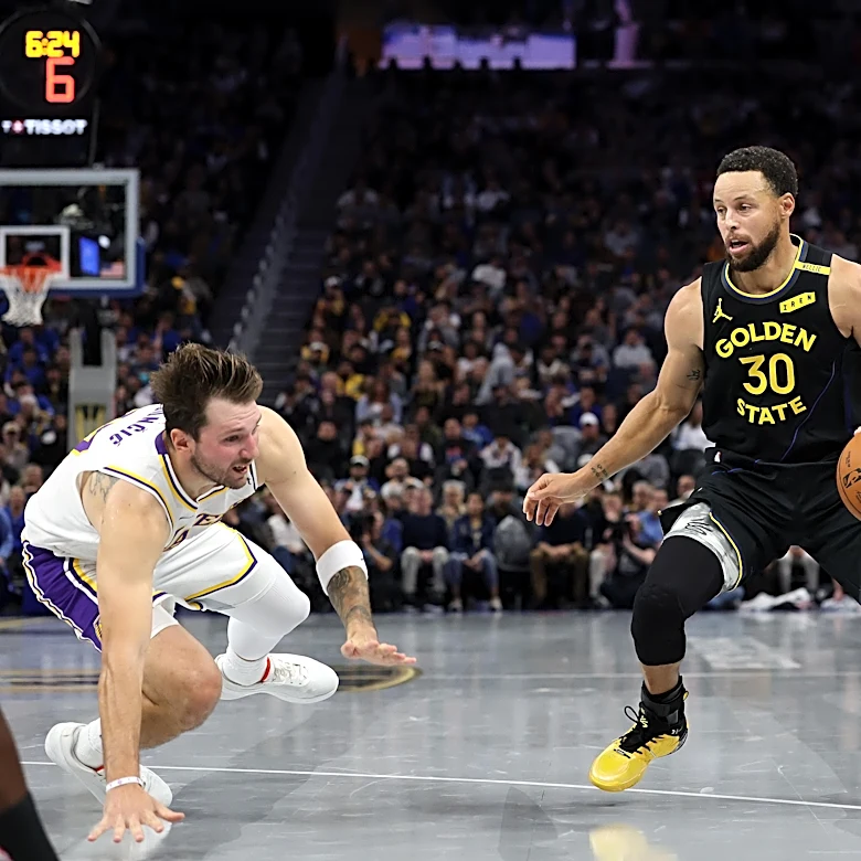 Warriors exact revenge with shocking comeback win over Lakers