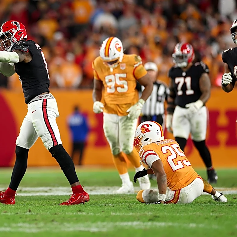 Atlanta and Tampa Bay clash for NFC South lead: Falcons vs Bucs NFL Week 8 preview ft. Rhett Matthew
