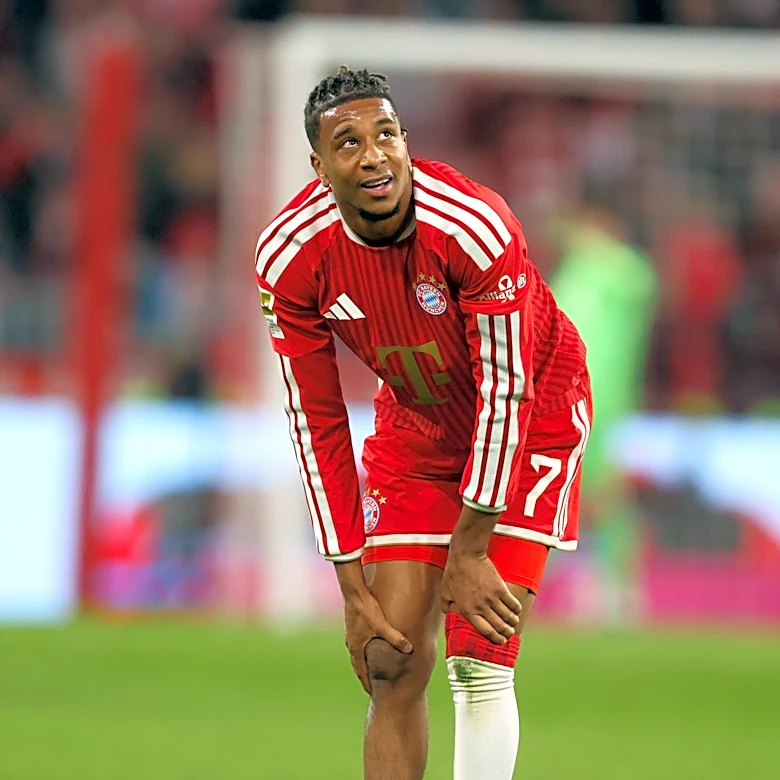Michael Olise’s early exit has Bayern Munich fans concerned