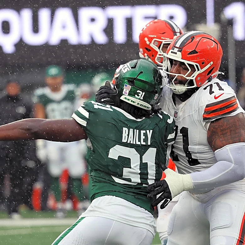 Browns roster moves: Things going Cleveland’s way, finally