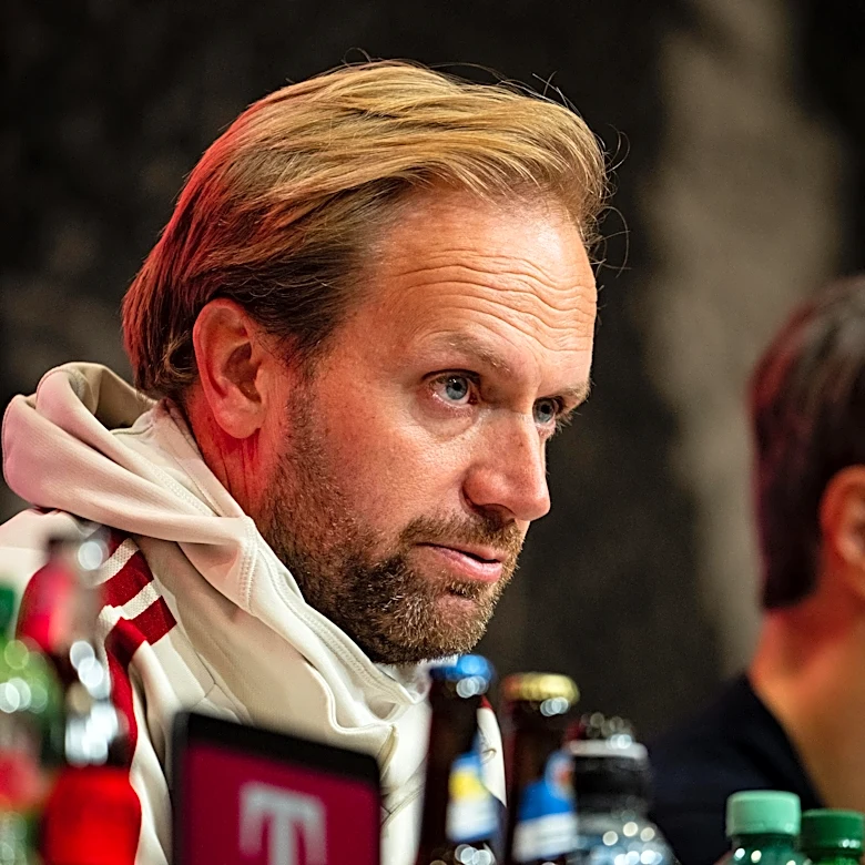 Aaron Danks provides injury updates on Bayern Munich’s walking wounded