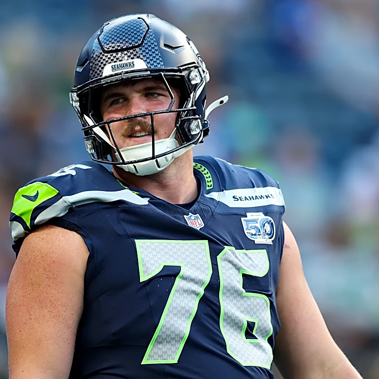Seahawks LG Grey Zabel raves over ‘learning’ experience from 2025