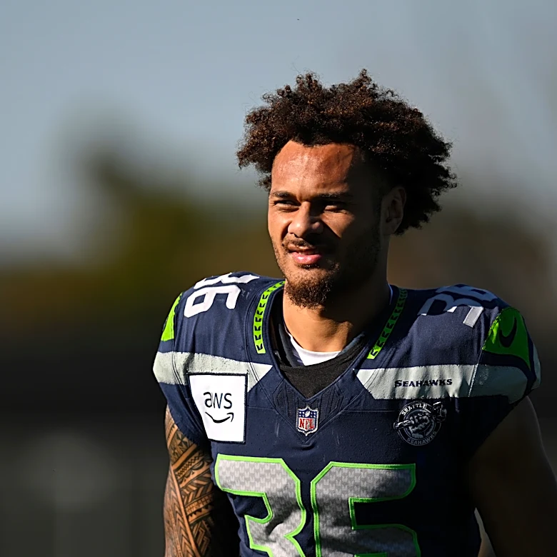 Did George Holani do enough in Seahawks preseason loss to Cowboys?