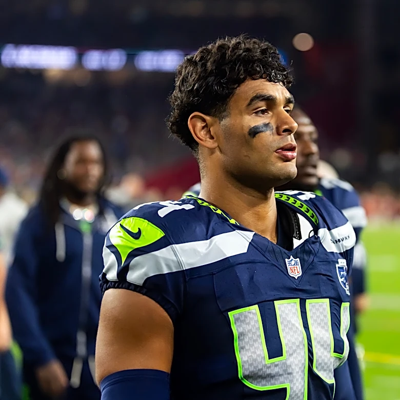 Chazz Surratt named PFF’s highest-graded Seahawks player for preseason