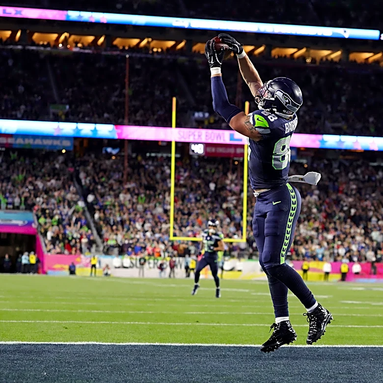 Seahawks TE AJ Barner "feels confident" headed into 2026 season