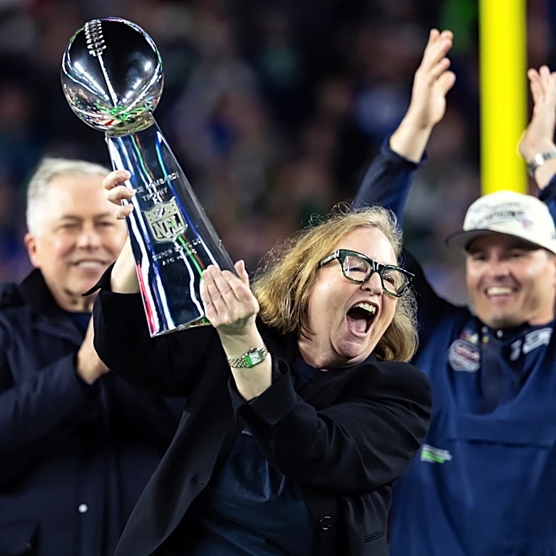 New Seahawks owner has excellent suggestion for who should raise the 12th Man Flag