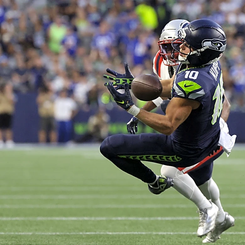 Seahawks vs. Patriots highlight of game: Cooper Kupp’s one-handed grab