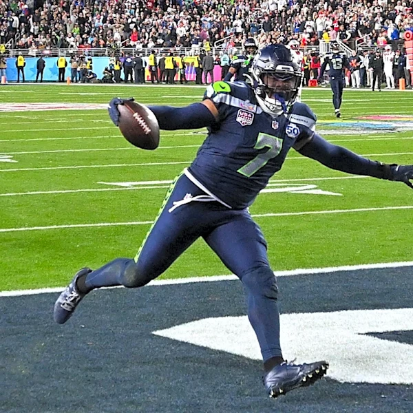 Seahawks LB Uchenna Nwosu one of Seattle's most important pending free agents