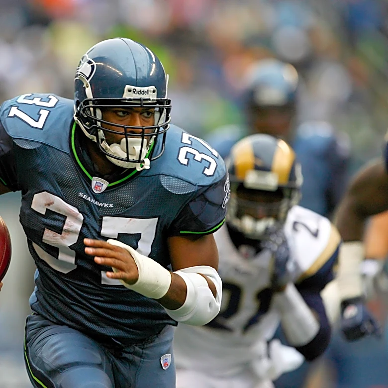 Seahawks great Shaun Alexander sees himself in Jadarian Price