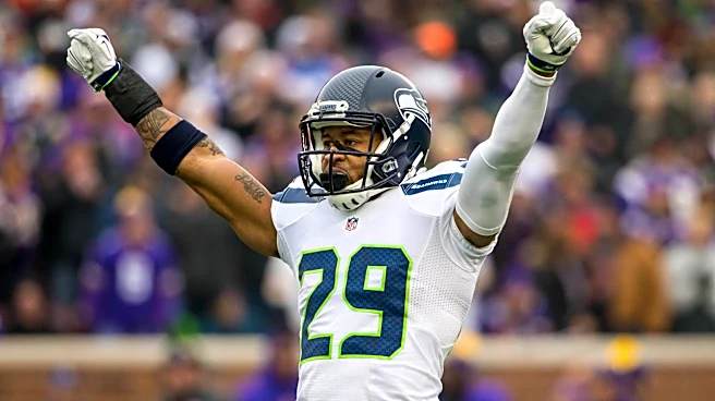 Earl Thomas to raise 12th Man flag before Seahawks vs. Chargers