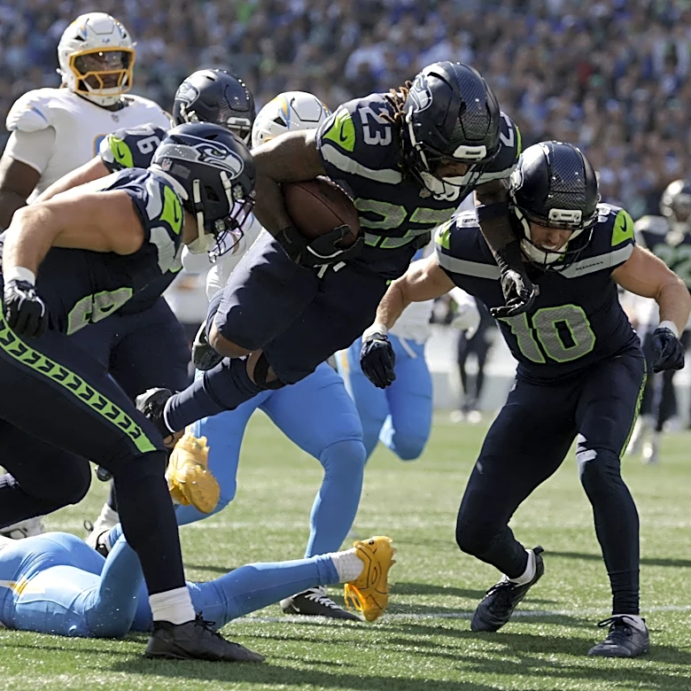 WATCH: Seahawks recover muffed punt, Emanuel Wilson TD two plays later