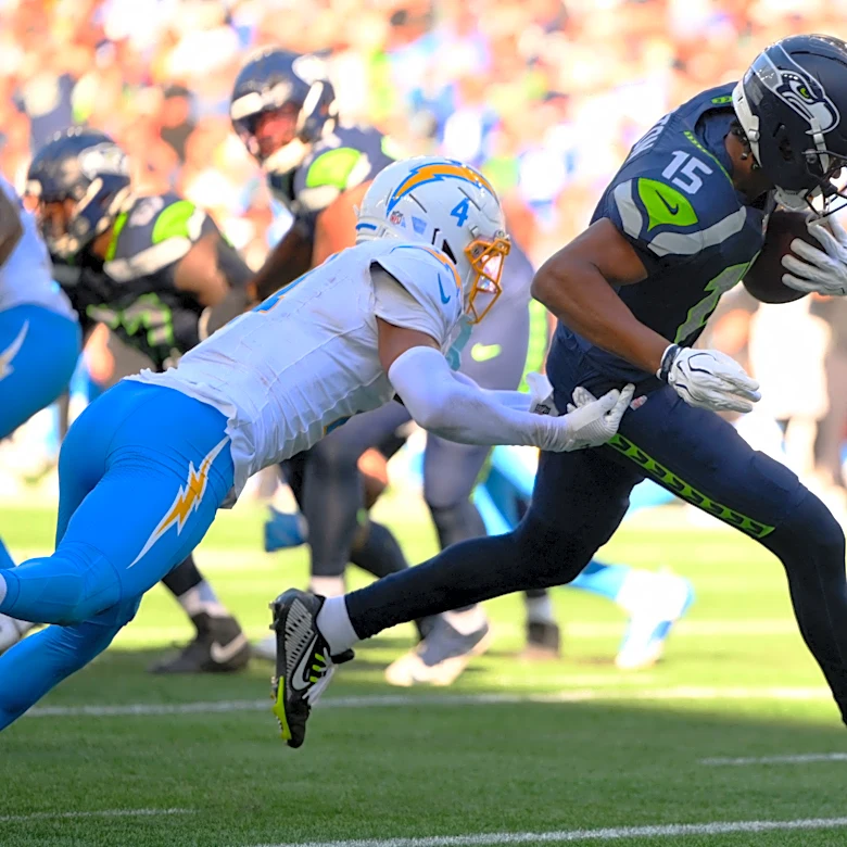 WATCH: Seahawks receiver Tory Horton scores first touchdown of 2026