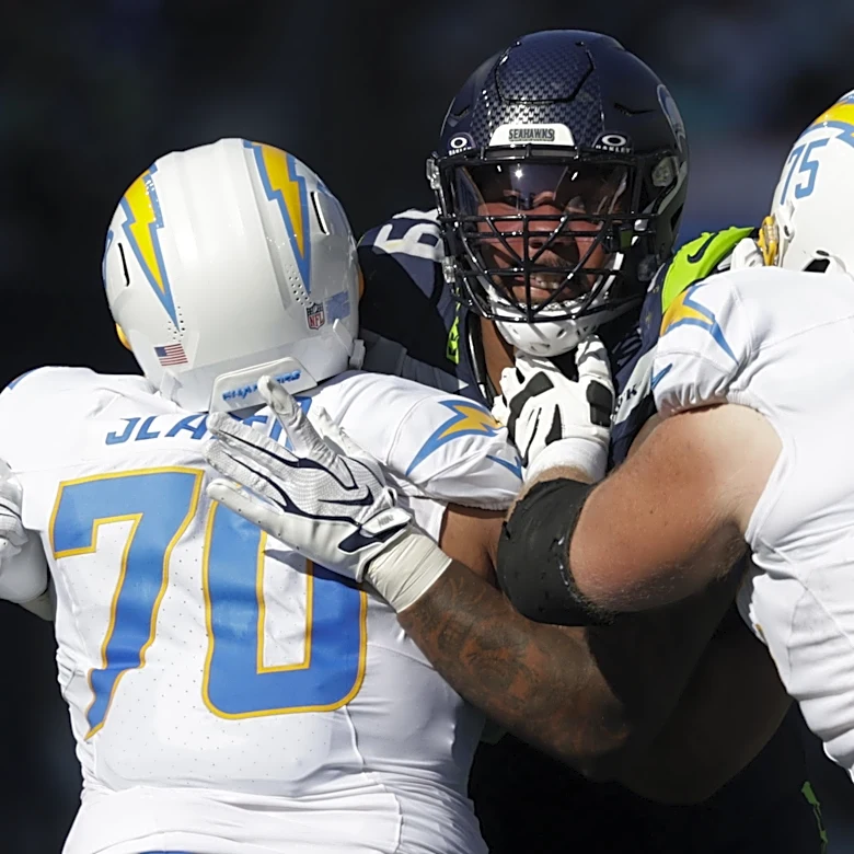 Seahawks HC Mike Macdonald gives injury update for DT Leonard Williams