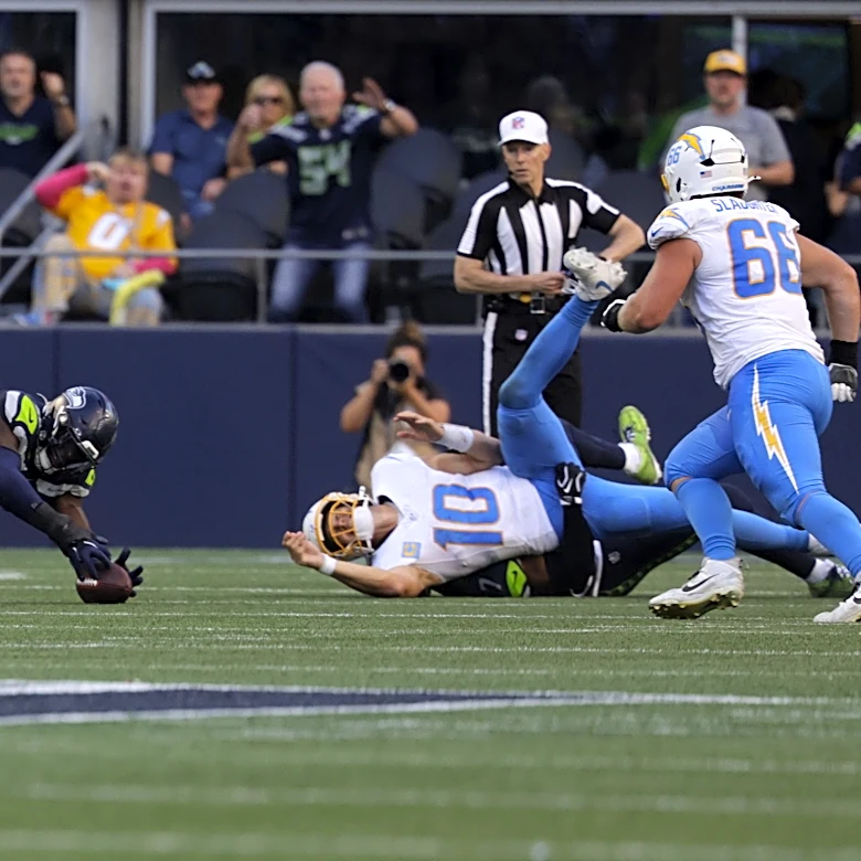 Best highlight from Seahawks’ win over Chargers: Uchenna Nwosu’s sack