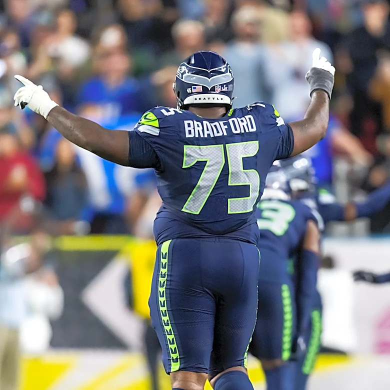 Seahawks activate Anthony Bradford ahead of Sunday Night Football