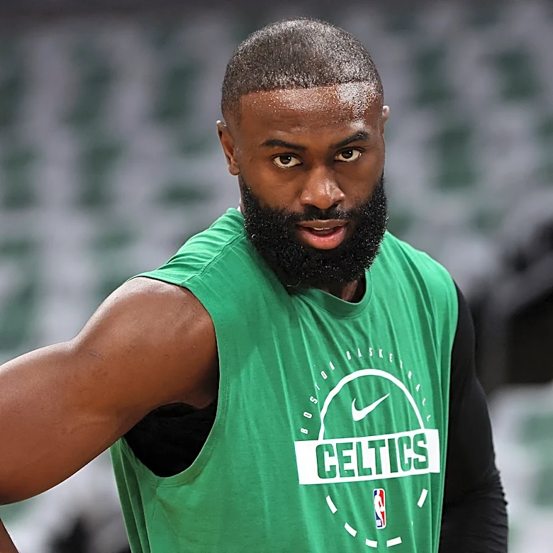Sixers' Jaylen Brown says final goodbye to Boston with block party