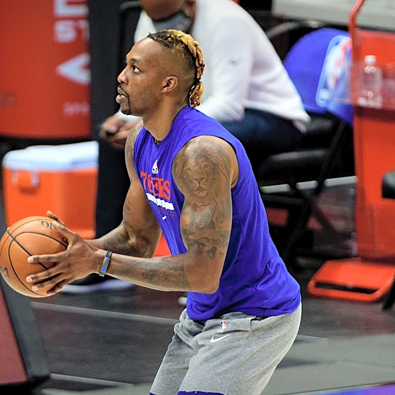 Former 76ers big man Dwight Howard ranked No. 15 center in NBA history