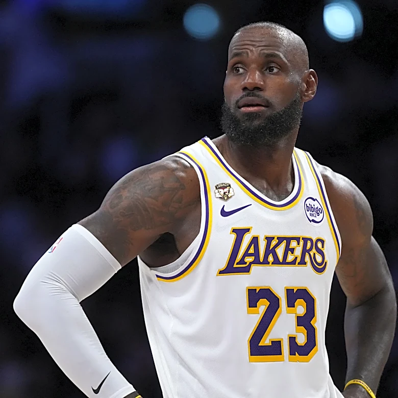 Sixers star LeBron James working out as he prepares for 24th season