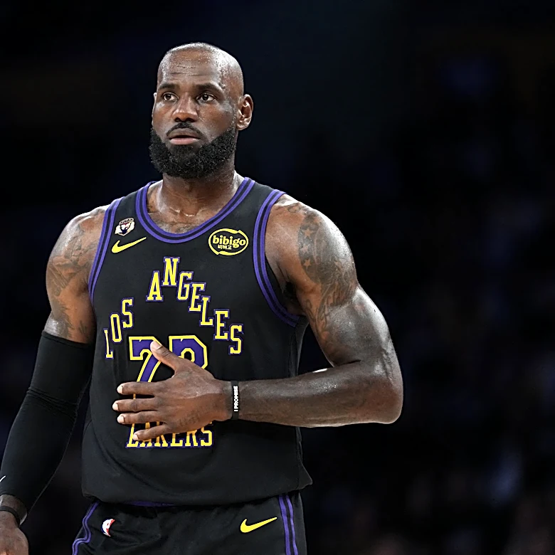 76ers legend gives thoughts on team adding LeBron James in free agency
