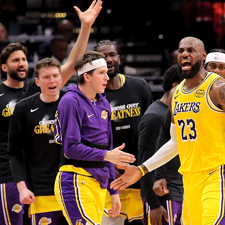 Lakers president Rob Pelinka thanks Sixers' LeBron James for his time