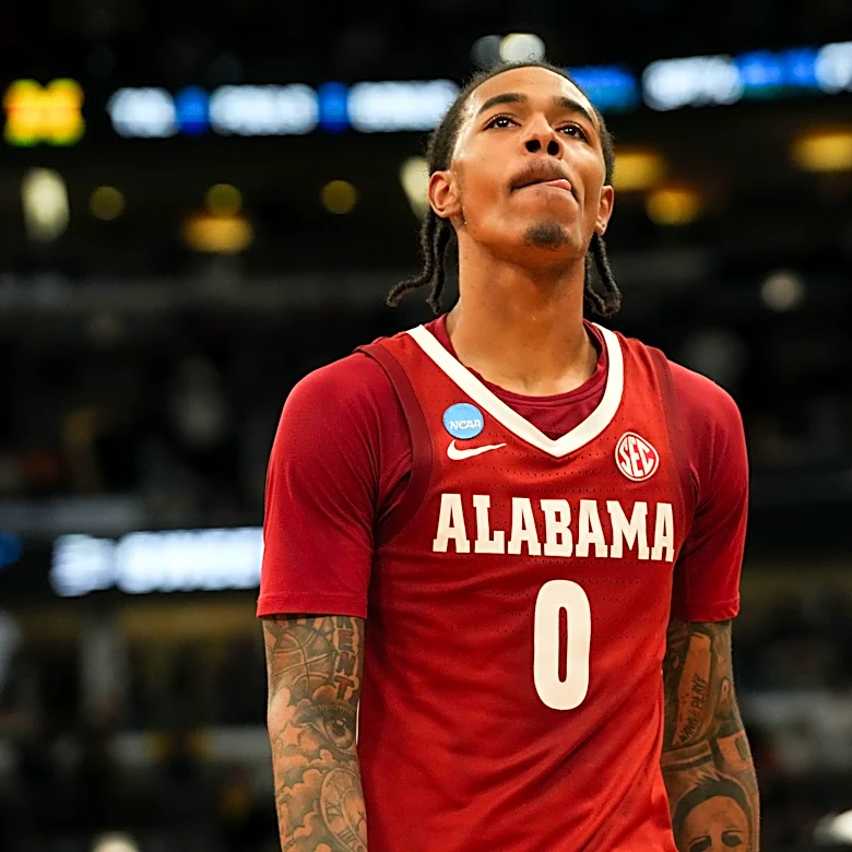 Sixers' Mike Gansey gives confidence to rookie Labaron Philon Jr.