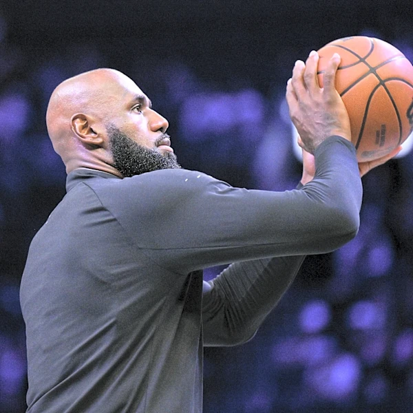 Sixers big man gives praise to LeBron James for his impact on the team