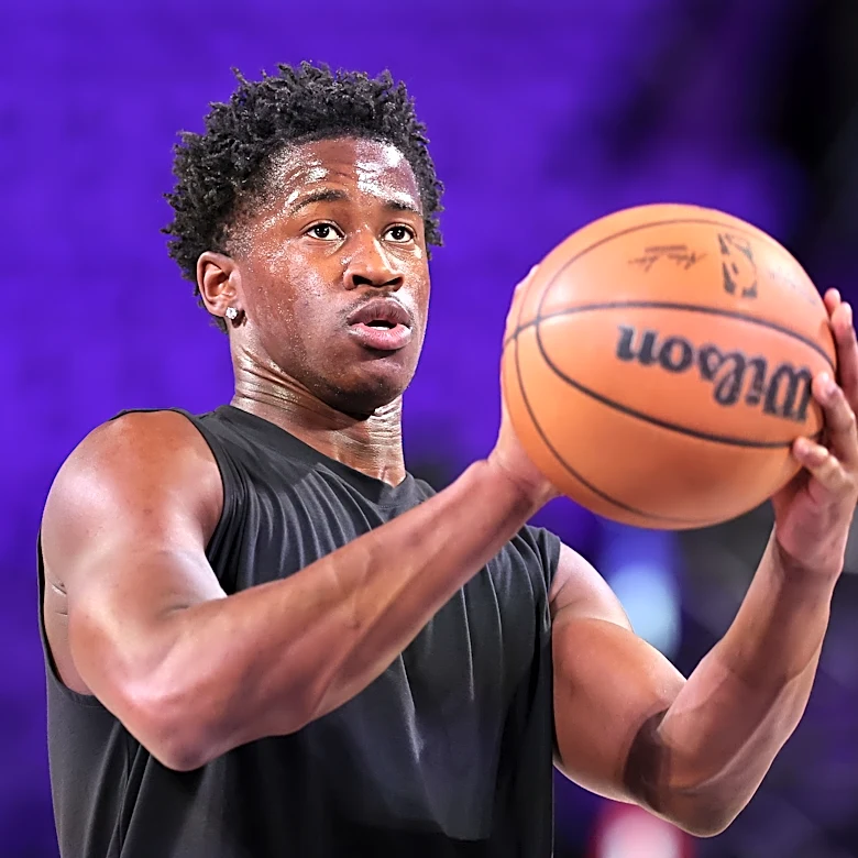 Sixers star Joel Embiid gives thoughts on VJ Edgecombe as a leader