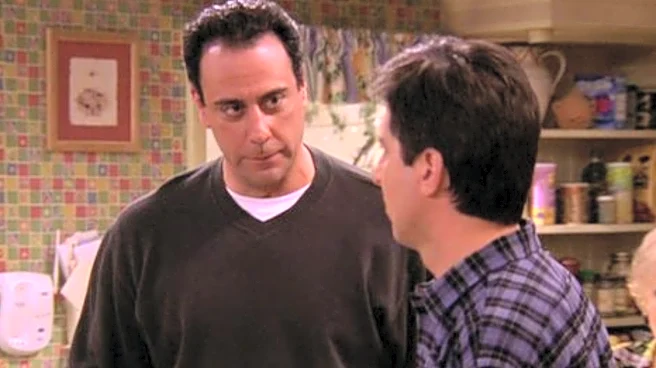 Everybody Loves Raymond's Brad Garrett Starred In A Forgotten Series With Mark Hamill