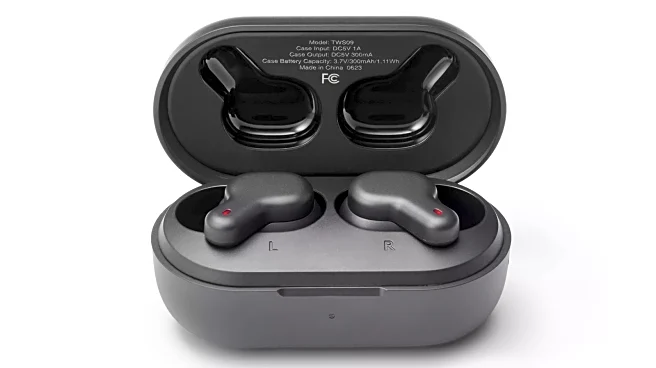Do Target's Heyday Earbuds Have Noise Cancelling Capabilities?