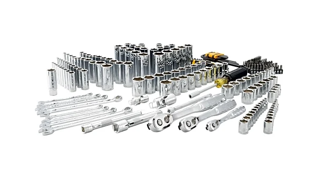 DeWalt 226-Piece Mechanics Tool Set: Here's Everything That's Included