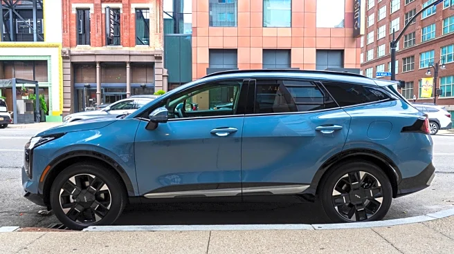The 2026 Kia Sportage Hybrid Looks Like An EV, But It's A Lot Easier To Live With
