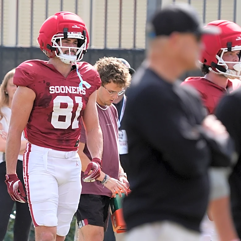 Oklahoma TE named under-the-radar transfer turning heads in fall camp