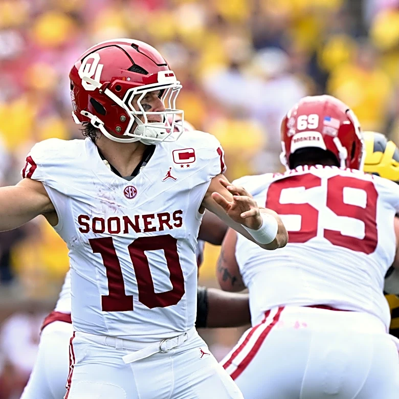 How did Oklahoma's offense grade out against Michigan by PFF?