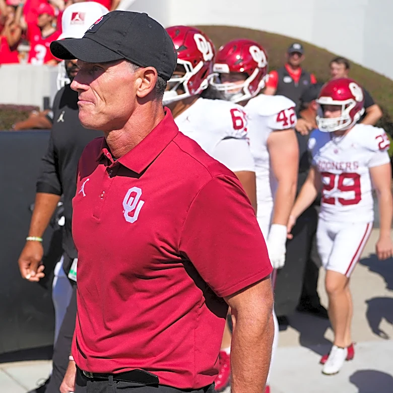 Brent Venables reacts to Oklahoma's dominating loss to Georgia