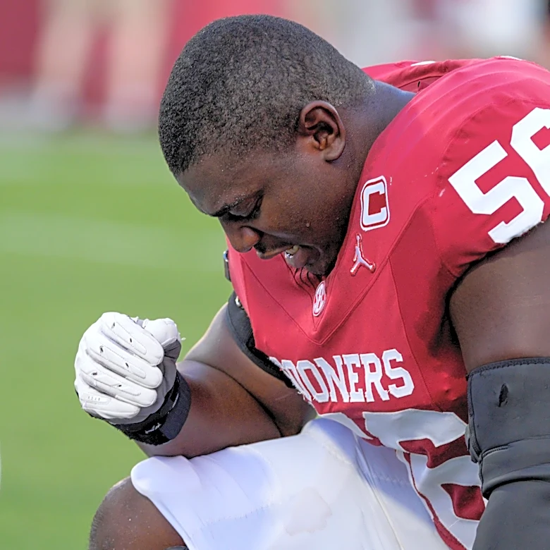 Oklahoma's Brent Venables gives an update on star OT Michael Fasusi