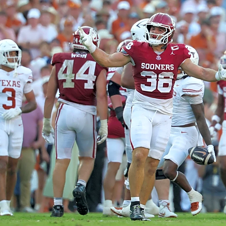 Owen Heinecke praises John Mateer's play in win over Texas