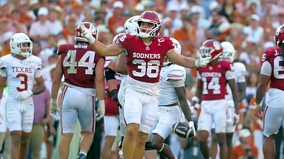 How many years of eligibility does each OU player have remaining?