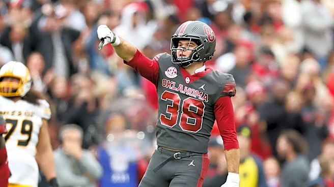 Oklahoma LB Owen Heiencke named SEC Co-Defensive Player of the Week
