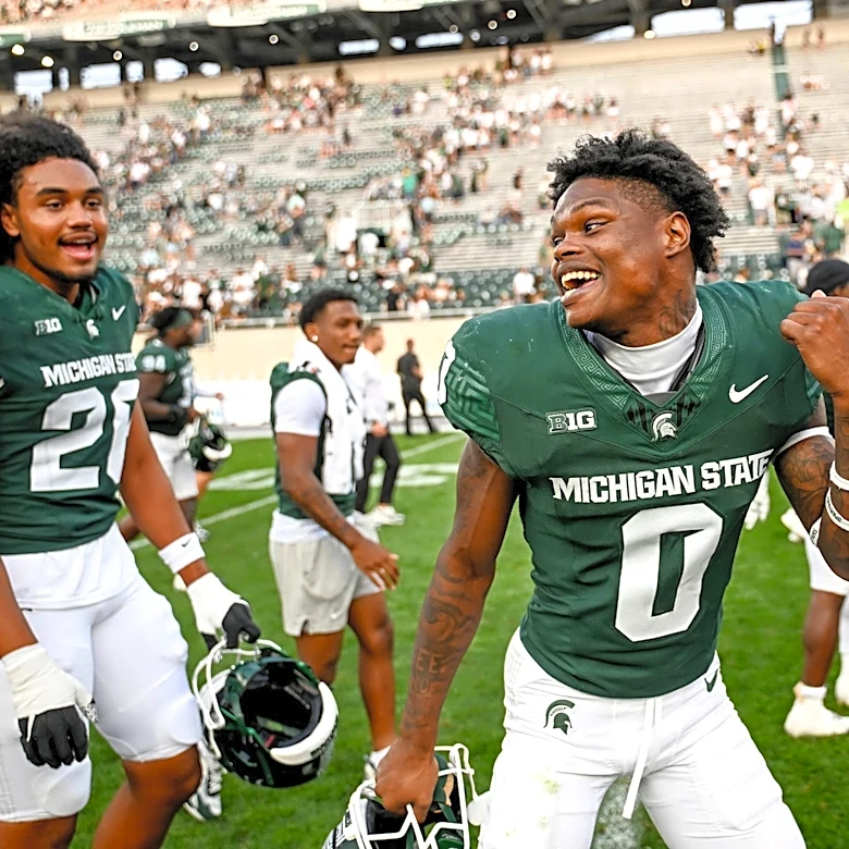 Watch Charles Brantley's fan interactions at 'Meet the Spartans'
