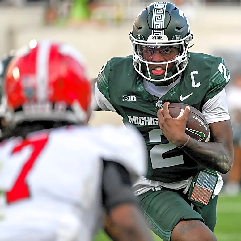 Former Spartans QB impresses in season-opening win with new team