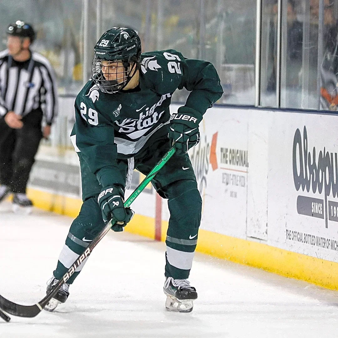 Michigan State hockey dominates RIT in road matchup