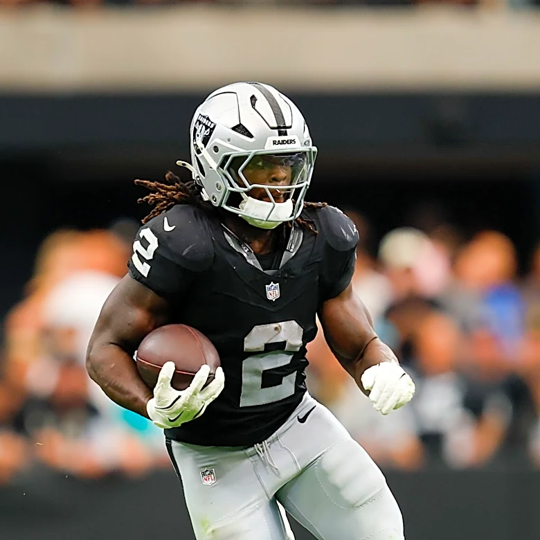 Las Vegas Raiders at LA Chargers odds, picks and predictions