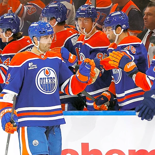 Edmonton Oilers at Vancouver Canucks odds, picks and predictions